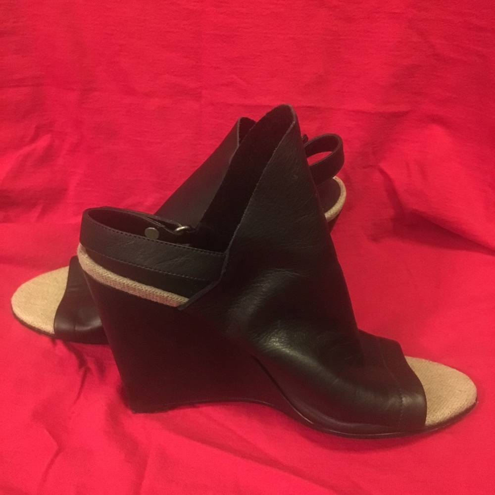 VINCE Italian Leather Wedge